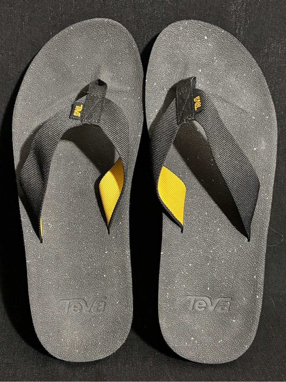 Teva Men's Reflip flip slides black, quick-dry REPREVE® polyester straps Size 10